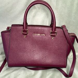 MICHAEL KORS Selma Saffiano Leather Medium Satchel - BURGUNDY WINE